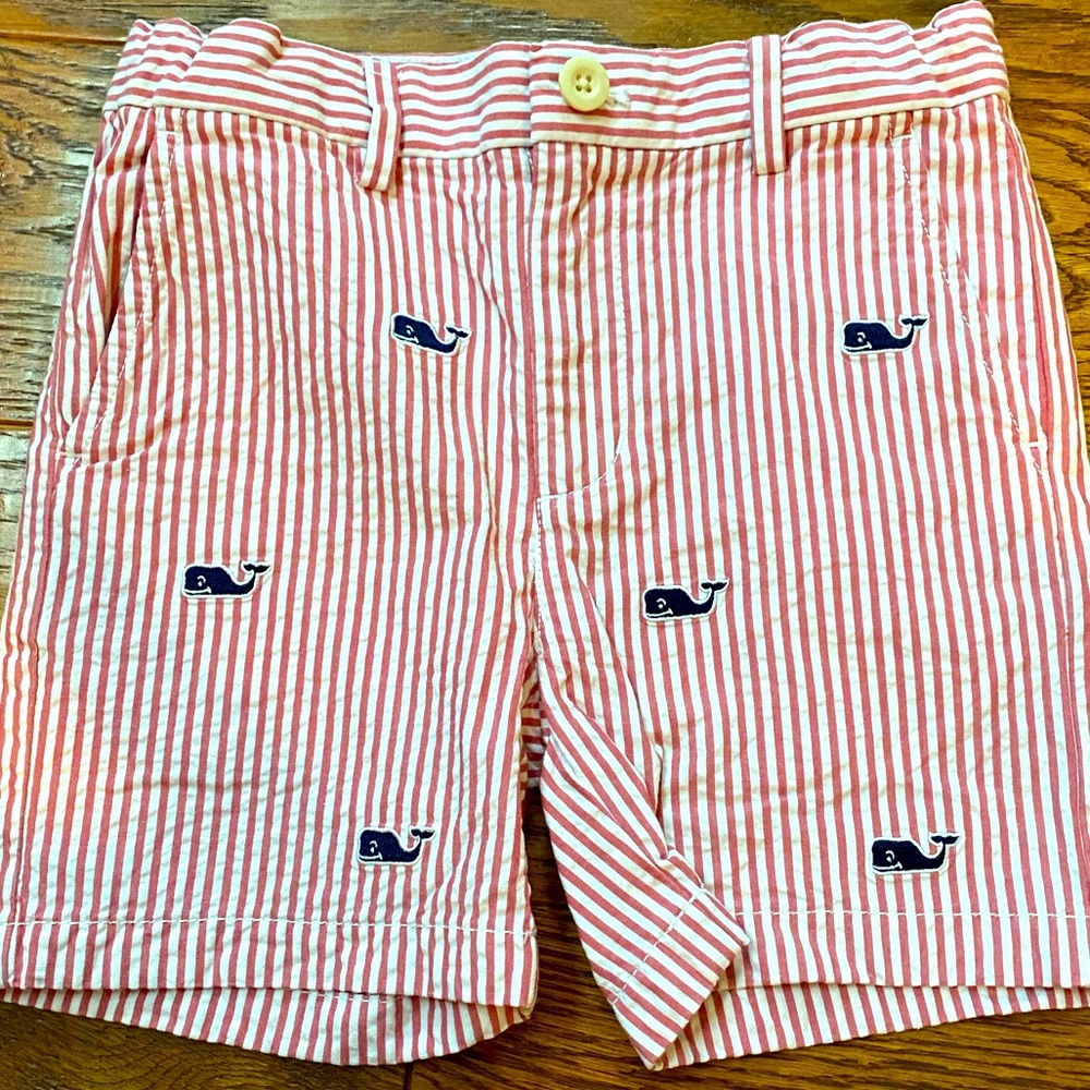 Vineyard Vines 4T boys shorts.